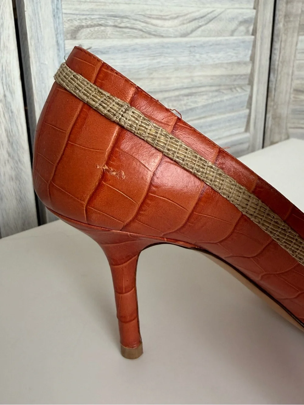 RARE Valentino Garavani Croc-Embossed Orange Leather Pumps with Gold Trim